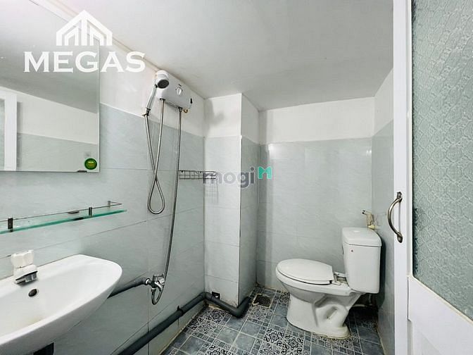 Hình ảnh Phòng DUPLEX FULL nội thất ngay CÁCH MẠNG THÁNG 8