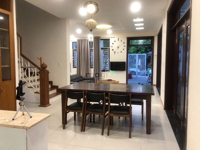 Hình ảnh Cho thuê biệt thự view sông 5PN đường Anh Thơ