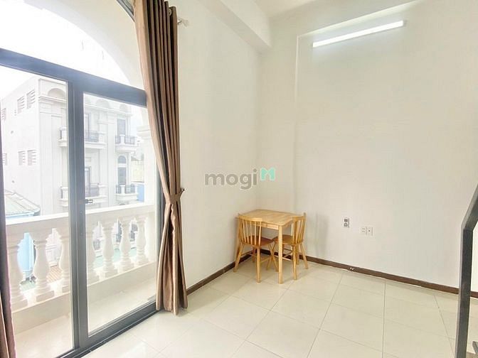 Hình ảnh Duplex ban công full nội thất Quận 7 gần Đh Ufm, Kcx tân thuận