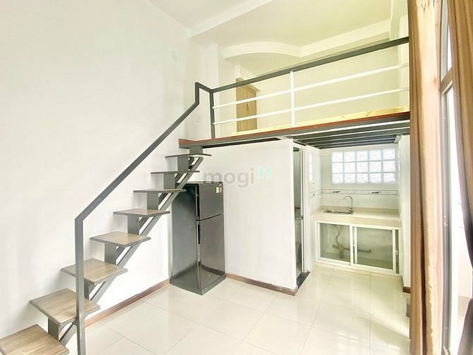 Hình ảnh Duplex ban công full nội thất Quận 7 gần Đh Ufm, Kcx tân thuận
