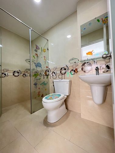 Hình ảnh Oriental Plaza, 106m2, 3pn2wc, sẵn nội thất cho thuê chỉ 14tr/th