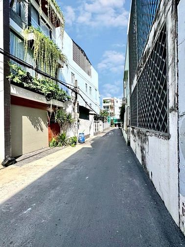 Hình ảnh SIÊU RẺ GIẢM SÂU- HẺM 6m Dương Quảng Hàm GV - Nhỉnh hơn 5 TỶ