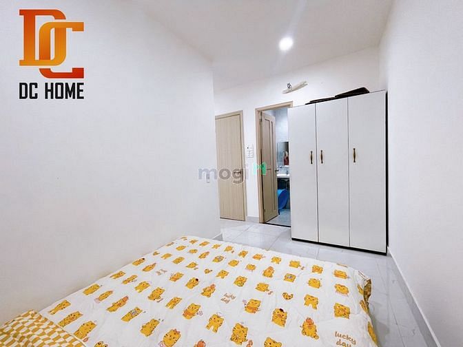Hình ảnh Một Phòng Ngủ Bếp Lớn Cửa Sổ Siuu Rộng