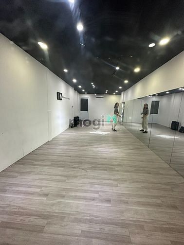 Hình ảnh NHÀ nguyên căn Cao Thắng, 2 sàn suốt