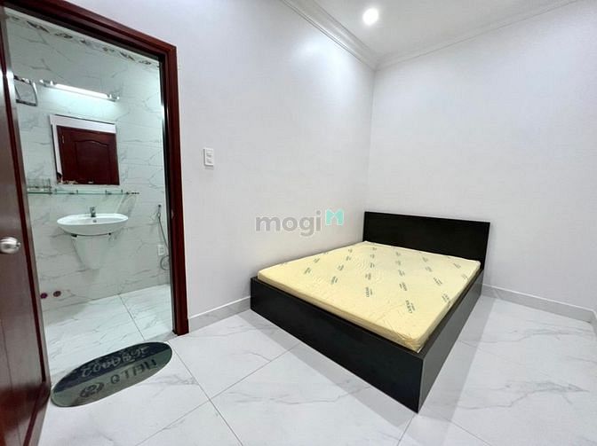 Hình ảnh Căn Hộ 2PN 50m2 Ban Công Riêng tại Lê Đại Hành- 3 tháng 2 - Quận 10