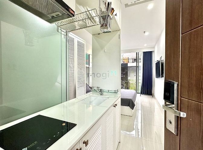 Hình ảnh Studio bancon full nội thất gần Crescent Mall quận 7