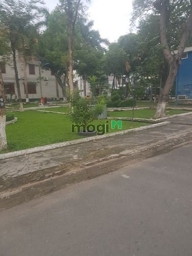Hình ảnh Bán đất đường Nguyễn Xí chung cư Đinh Bộ Lĩnh DT 80m2 giá 2 tỷ 950tr