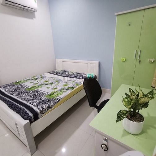 Hình ảnh Phòng Bancol Hẻm Lớn Xe Hơi Yên Tĩnh Đầy Nắng Gió