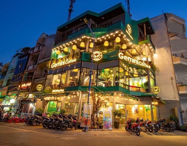 Hình ảnh LUNG LINH VỚI GEMINI 208 ĐỒNG ĐEN - Ngôi nhà ánh sáng