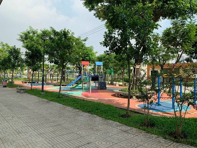Hình ảnh CHO THUÊ PHÒNG STUDIO FULL NT BẾP 27m2 Ngay Cầu SGon Q2(Có Thuê 2-3Thg