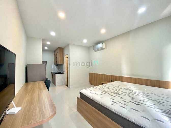Hình ảnh Studio ban công thiết kế sang trọng + Có hầm gửi xe + Thang máy