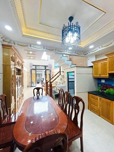 Hình ảnh Bán gấp nhà Âu Cơ, Tân Bình 1tỷ835 66m2 shr hẻm xh