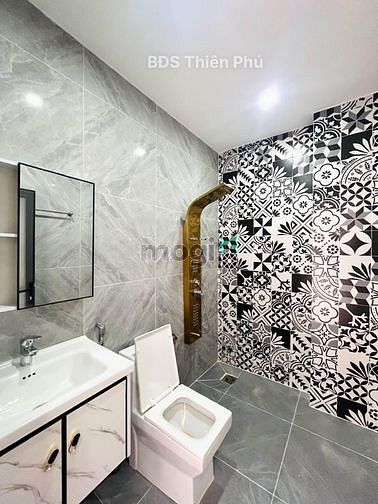 Hình ảnh Bán gấp nhà Âu Cơ, Tân Bình 1tỷ835 66m2 shr hẻm xh