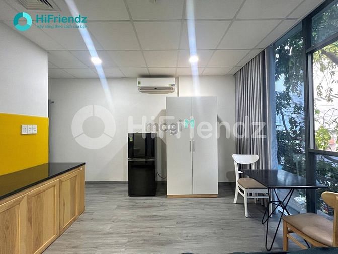 Hình ảnh 1PN kính trong suốt ngay sát Ngã Tư 4 xã