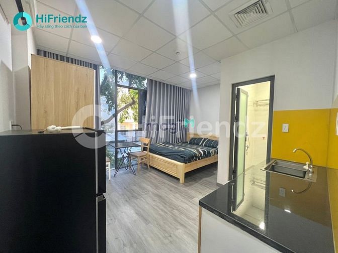 Hình ảnh 1PN kính trong suốt ngay sát Ngã Tư 4 xã