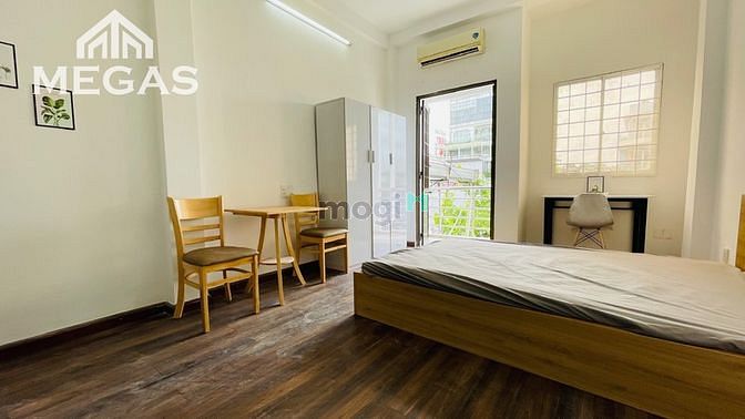 Hình ảnh Căn Hộ Quận 10 - Có Ban Công - Full Nội Thất - Gần Vạn Hạnh Mall