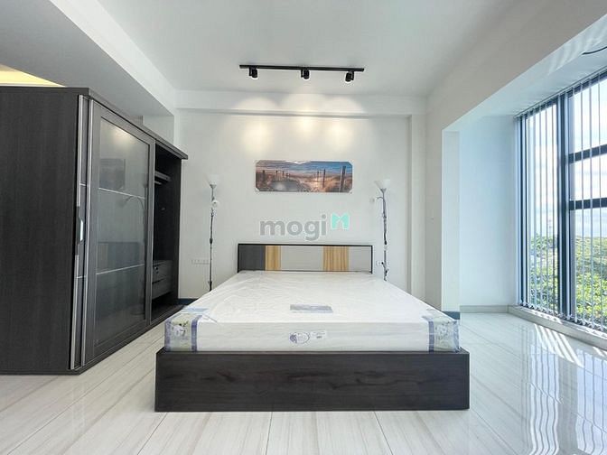Hình ảnh Studio Nội Thất Sang Trọng, Cửa Kính Lớn - Gần Crescent Mall Quận 7