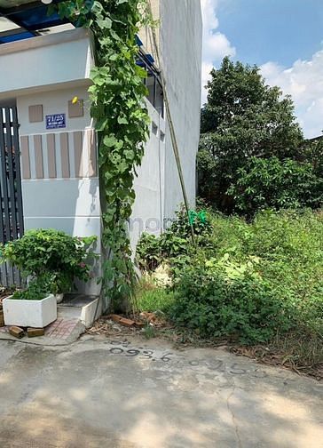 Hình ảnh Bán Lô Đất 92m2 Mặt Tiền Hẻm 71 Đường Võ Văn Hát,P. Long Trường