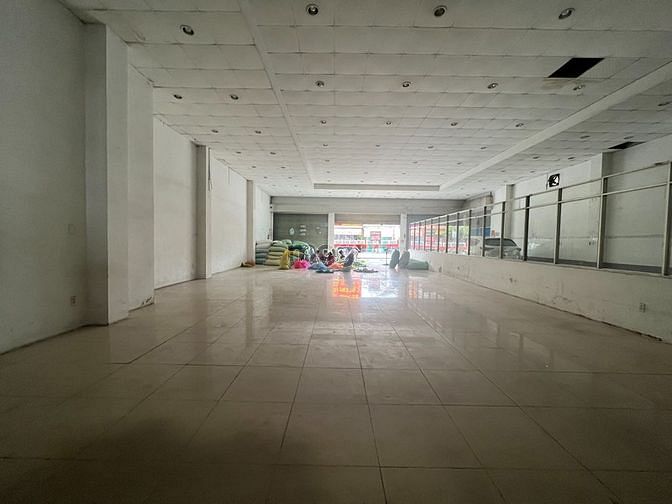 Hình ảnh Cho thuê mặt bằng KD Lê Văn Việt