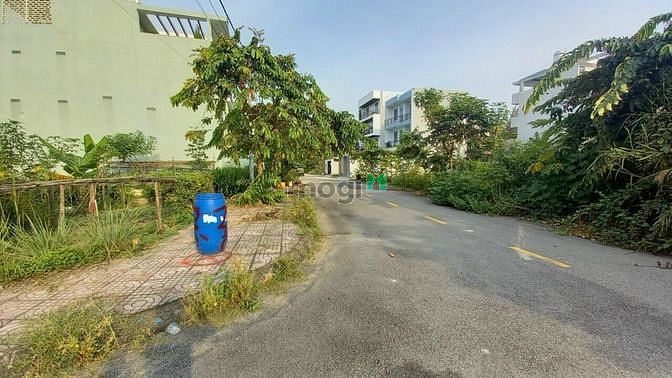 Hình ảnh Bán Lô Đất 84m2 Đường Trường Lưu Ngay Chợ Long Trường