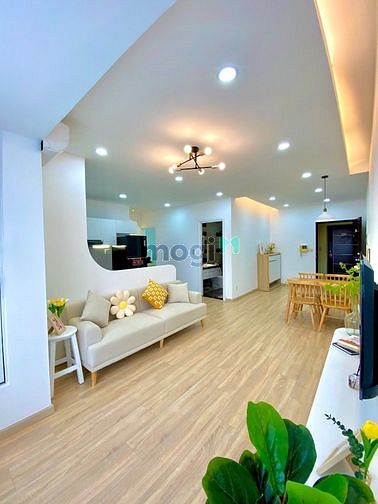 Hình ảnh Cần gả gấp căn 70m Sky 3 PMH full nội thất ,mới decor 100%