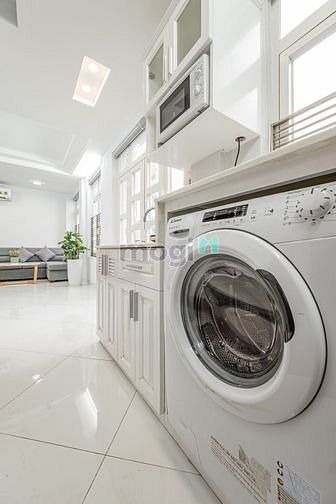 Hình ảnh Căn Hộ Thiết Kế Hiện Đại - Ban Công - tại Quận 1