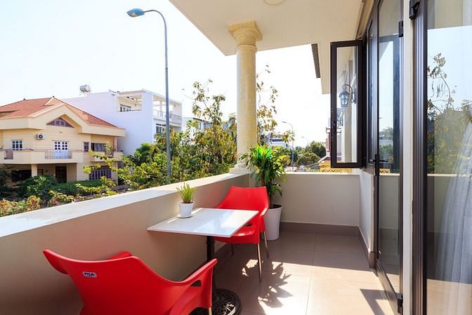 Hình ảnh Cho Thuê 2 phòng ngủ ,phòng khách siêu Rộngcó BaN CÔNG, VIEW ĐẸP