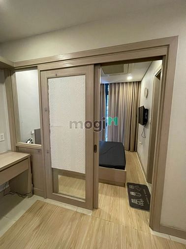 Hình ảnh Cho Thuê Căn Hộ 1 Phòng Ngủ Có Bancol Quận 1 Tháng 6/2023