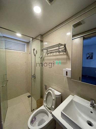 Hình ảnh Cho Thuê Căn Hộ 1 Phòng Ngủ Có Bancol Quận 1 Tháng 6/2023