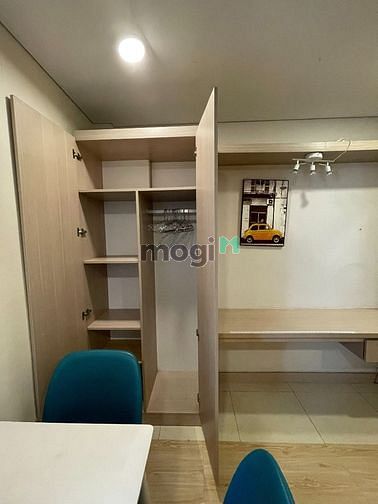 Hình ảnh Cho Thuê Căn Hộ 1 Phòng Ngủ Có Bancol Quận 1 Tháng 6/2023