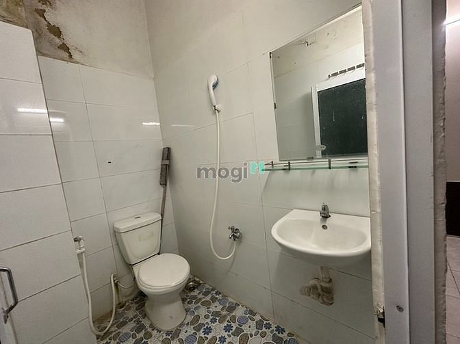 Hình ảnh CH 2PN FULL NỘI THẤT y hình cửa sổ lớn tại Tân Bình