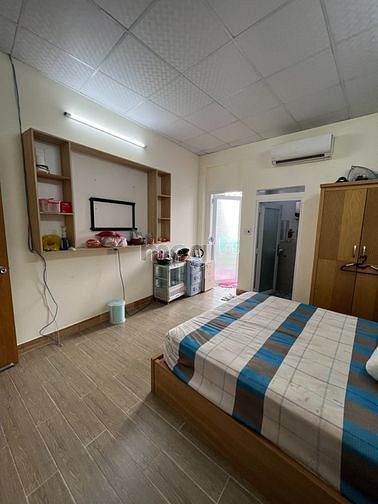 Hình ảnh Studio Full NT Q7 - Cho Nuôi Thú Cưng - Hướng ra Lottle, Đại học TDT.