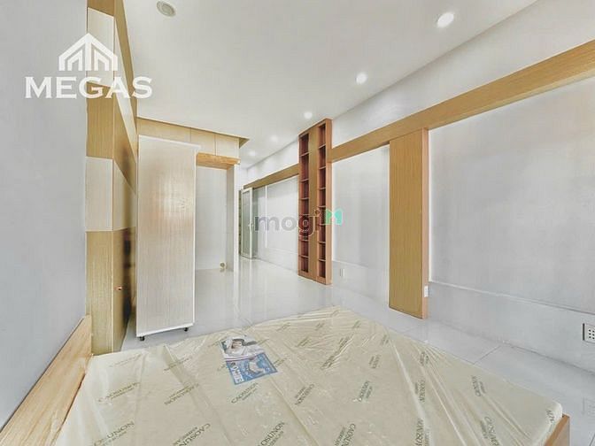 Hình ảnh CHDV V.I.P full nội thất cao cấp, ban công rộng, siêu đẹp