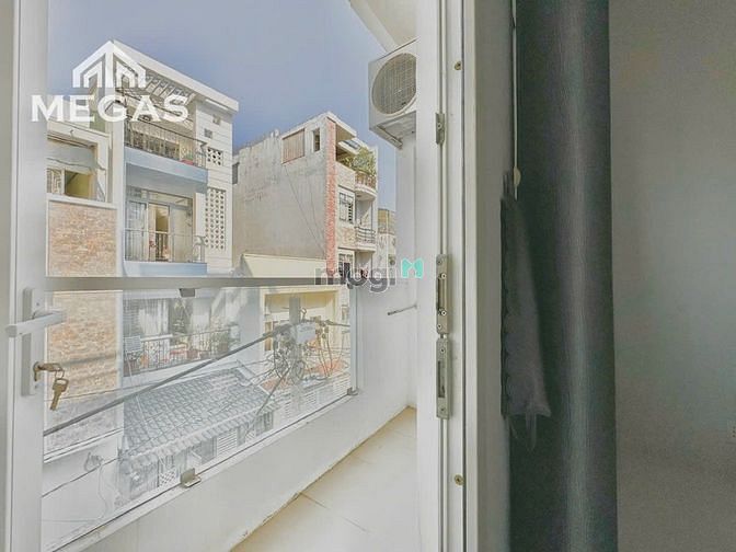 Hình ảnh CHDV V.I.P full nội thất cao cấp, ban công rộng, siêu đẹp