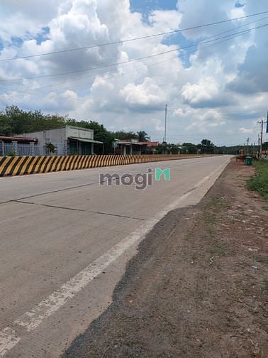 Hình ảnh Bán Lô Đất Mặt Tiền DT794 Tây Ninh DT 275m2 SHR Giá 695Tr