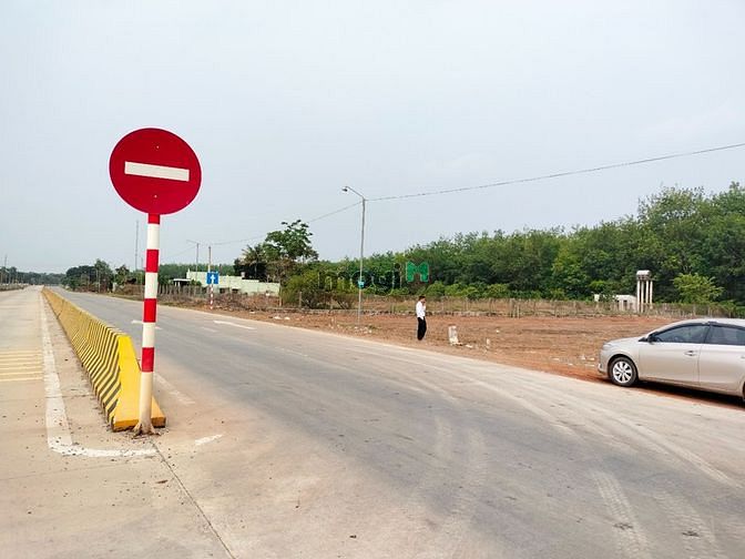 Hình ảnh Bán Lô Đất Mặt Tiền DT794 Tây Ninh DT 275m2 SHR Giá 695Tr