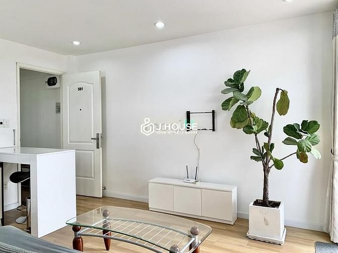 Hình ảnh Mb6623 nạp rút nhanh chóng1PN cho thuê Quận 1_60m2_Bancon_SVD Hoa Lư_Hồ Con Rùa_ĐH Kinh Tế