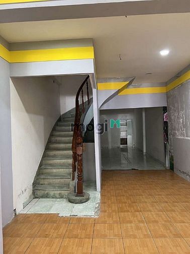 Hình ảnh Cho thuê nguyên căn đường Âu Cơ, Đối diện ĐH Văn Hiến.