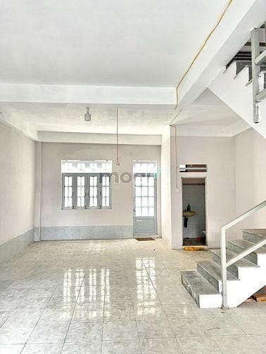 Hình ảnh Cho thuê nhà nguyên căn Q8 100m2- có sân thượng