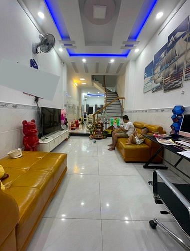 Hình ảnh KẸT VỐN BÁN GẤP! nhà Phạm Văn Chí,Q6 60m2 2Tỷ065