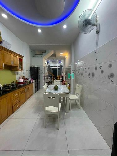 Hình ảnh KẸT VỐN BÁN GẤP! nhà Phạm Văn Chí,Q6 60m2 2Tỷ065