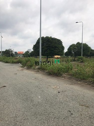Hình ảnh Đất đẹp cần bán KDC Phú Hữu, đường Bưng Ông Thoàn, Quận9, 100m²,SHR