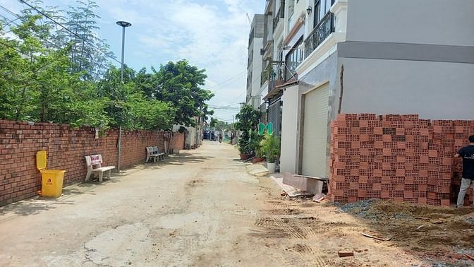 Hình ảnh Bán đất hẻm 1 xẹt đường võ văn hát.P long trường  .Tp thủ đức