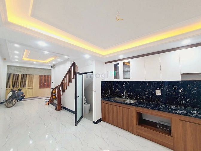 Hình ảnh Bán nhà Đường Láng, Đống Đa, Nhà đẹp như mới, 52m, 5T, MT 4.2m, 6.2 tỷ