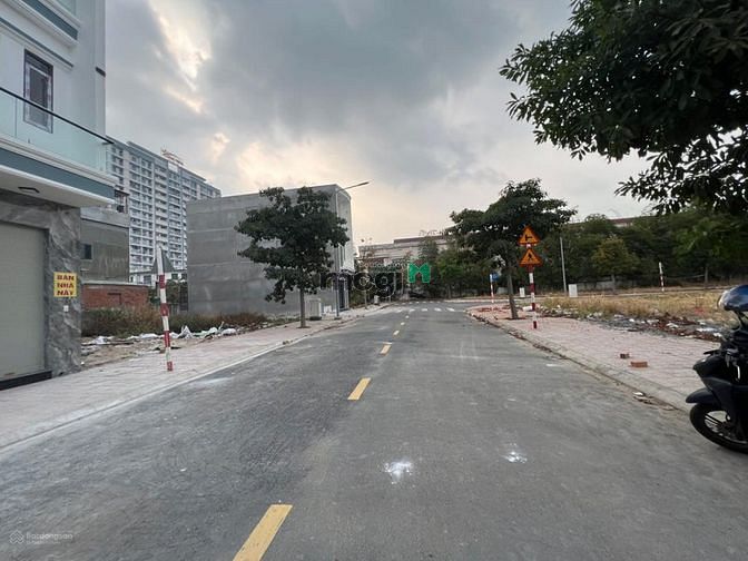 Hình ảnh Sang nhanh 25 nền đất KDC Êm Đềm, đường Quốc Lộ 13 P. Linh Xuân, 90m2