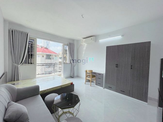 Hình ảnh Cho Thuê Căn Hộ Balcony 40m2 Hoàng Sa Quận 1