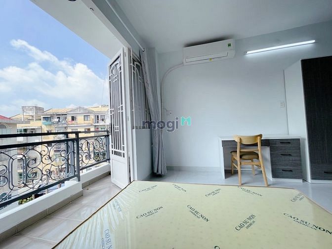 Hình ảnh Cho Thuê Căn Hộ Balcony 40m2 Hoàng Sa Quận 1