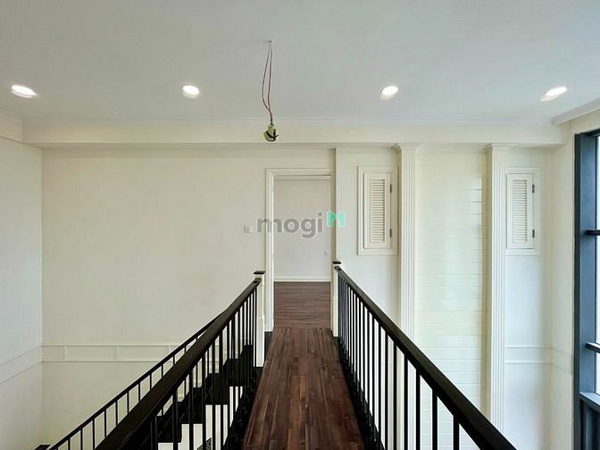 Hình ảnh Cho thuê Duplex Penthouse Dlusso 5PN-5WC siêu đẹp 175m2, giá 35tr