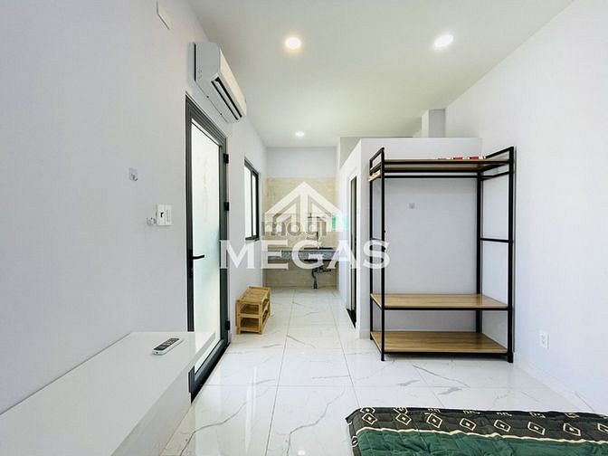 Hình ảnh Căn Hộ Dịch Vụ Studio Đầy Đủ Nội Thất Ban Công Lớn Ngay Đô Đốc Lộc
