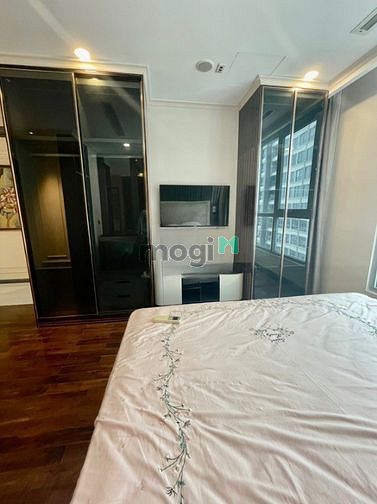 Hình ảnh LY HÔN cần BÁN GẤP căn metropolis 2 tỷ 100 (80m2, 2pn, 2 wc)